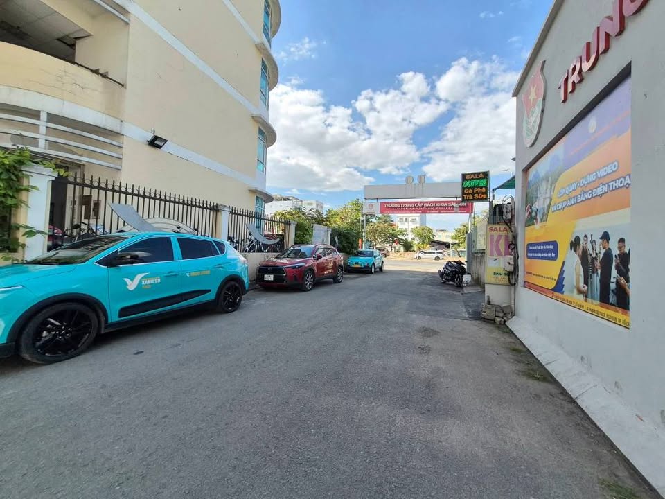 Đất hẻm xe hơi Công Viên Gò Vấp 74m² giá 8.1 tỷ - Vị trí vàng cho đầu tư