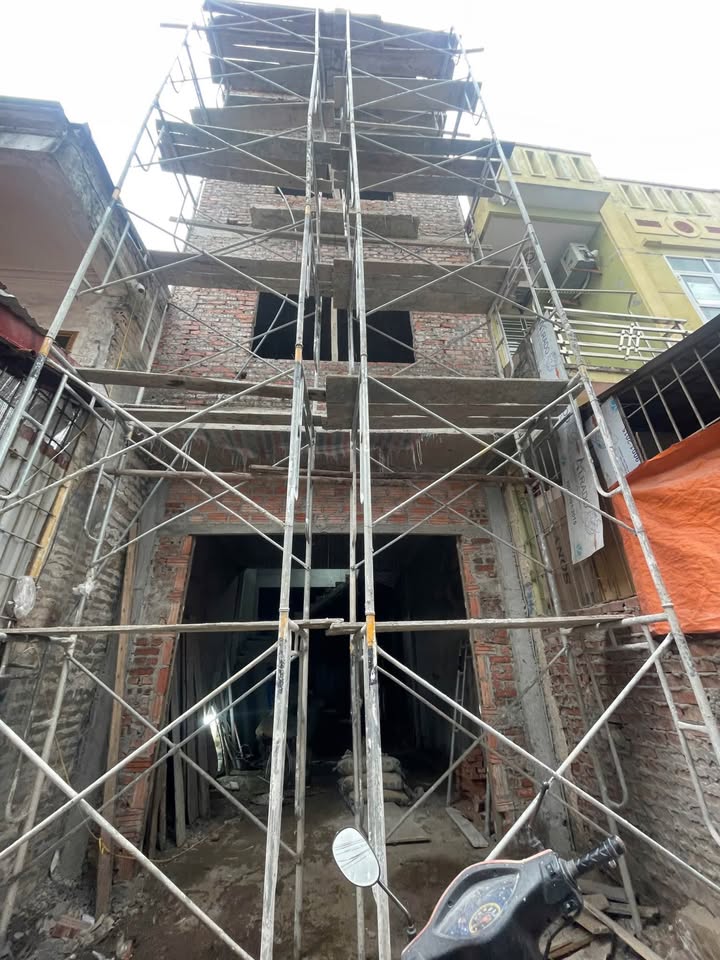 Nhà phố Trần Nguyên Hãn, 60m² giá 4.15 tỷ - Ô tô sát nhà, kinh doanh tiện lợi!