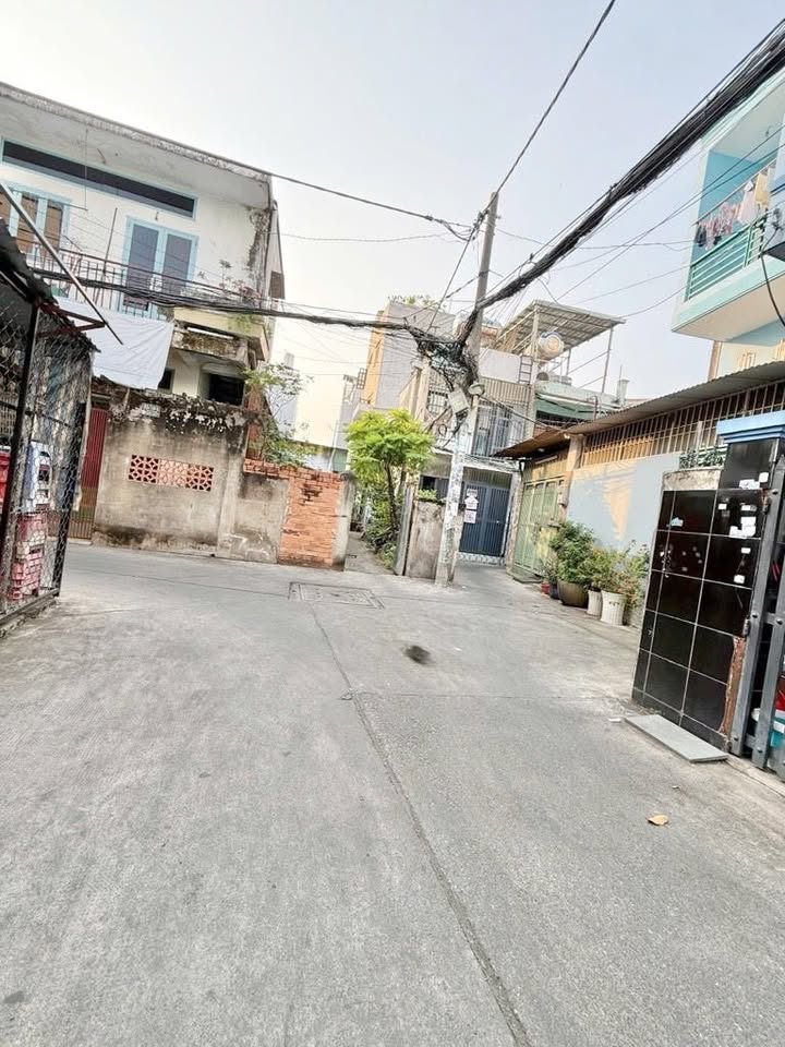 Nhà 2 tầng Tân Kỳ Tân Quý 24m² giá nhỉnh 3 tỷ - Chính chủ bán ngay!