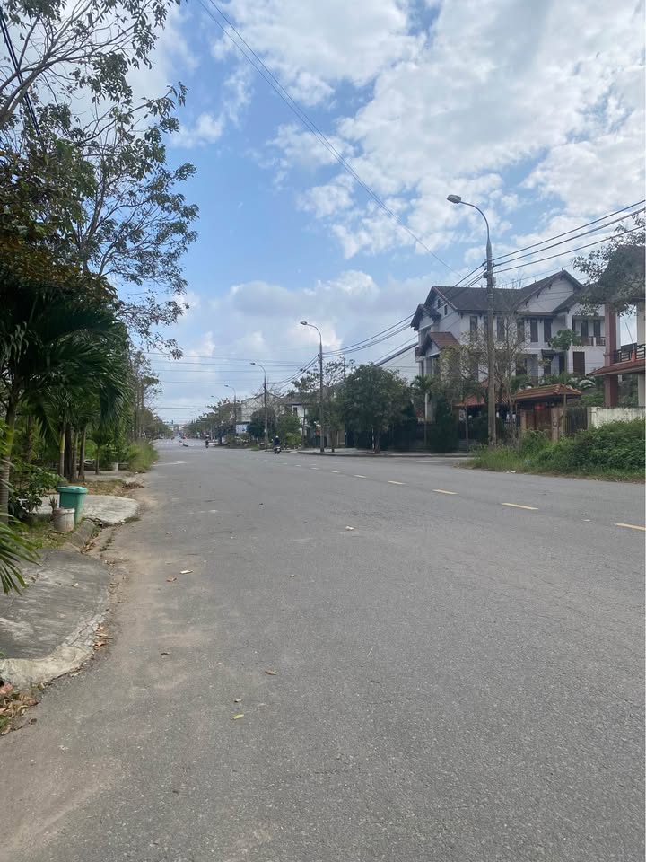 Đất nền mặt tiền Quốc lộ 9, CV Fidel 175m² giá 2.3 tỷ - Cơ hội đầu tư tuyệt vời!