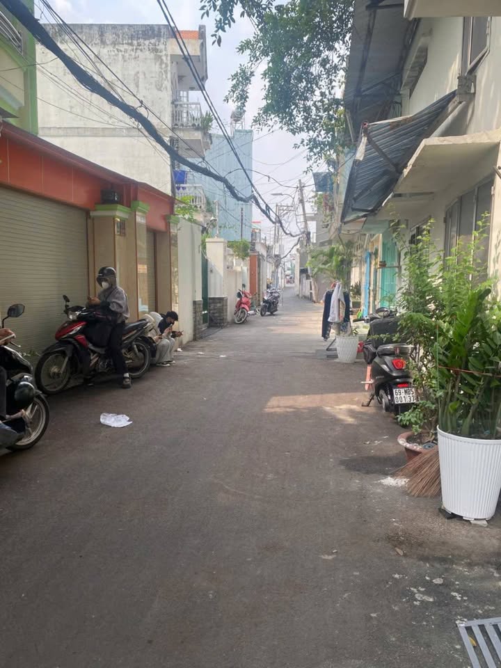 Nhà cấp 4 Hẻm Lê Quang Định, Gò Vấp 195m² giá 17 tỷ - Vị trí vàng cho đầu tư!