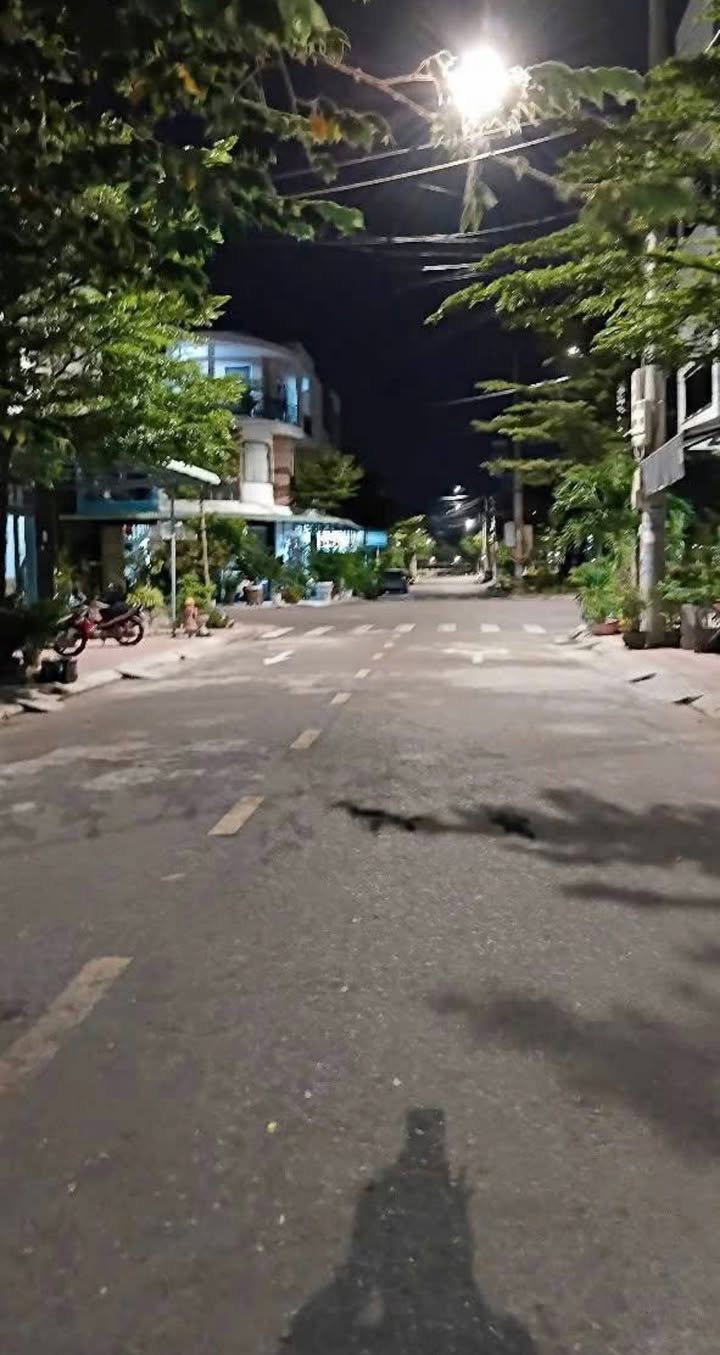 Nhà 2 Mê Khu Lê Thanh Nghị 46m² giá 3.2 tỷ - Ô tô vào tận nhà!