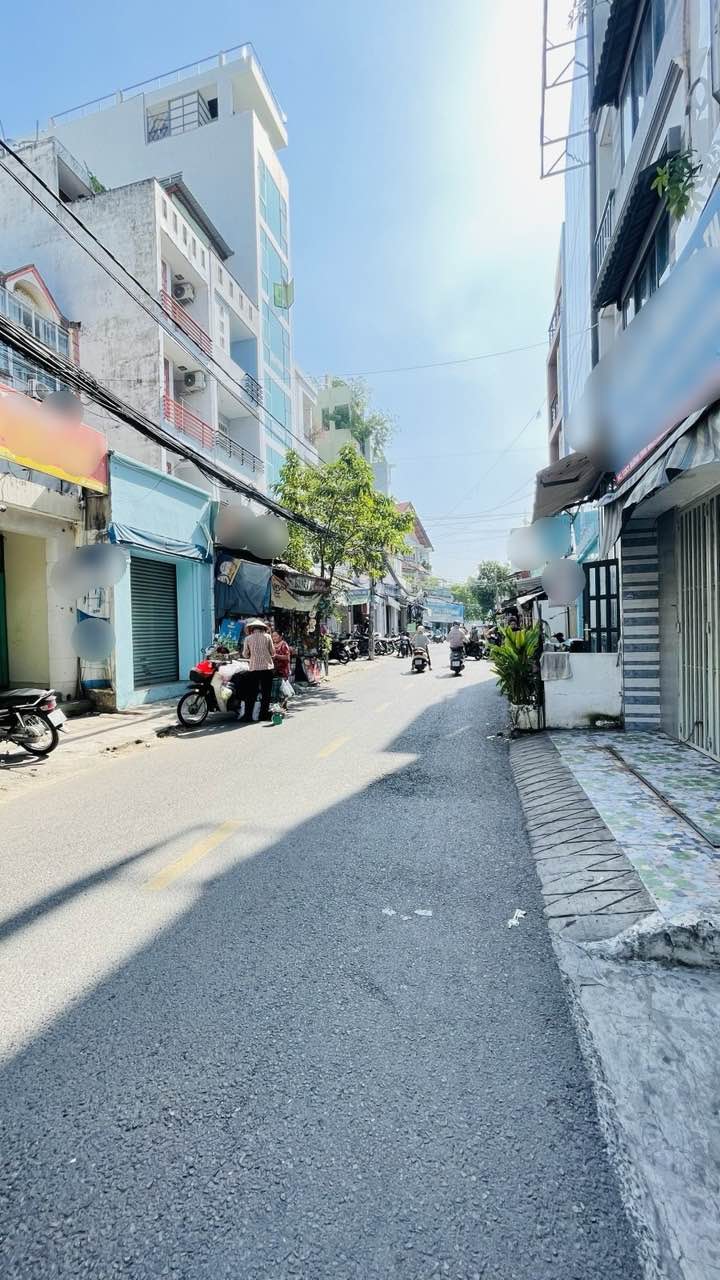 Mặt tiền kinh doanh Nguyễn Giản Thanh 61m² giá 15.9 tỷ - Cơ hội đầu tư tuyệt vời!