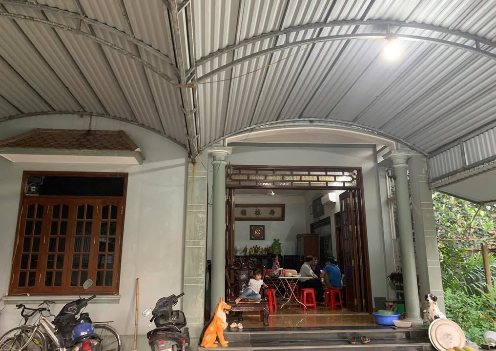 Nhà hộ gia đình tại phố Đồng Niên - 3 phòng ngủ, giá chỉ 3.5 triệu/tháng!