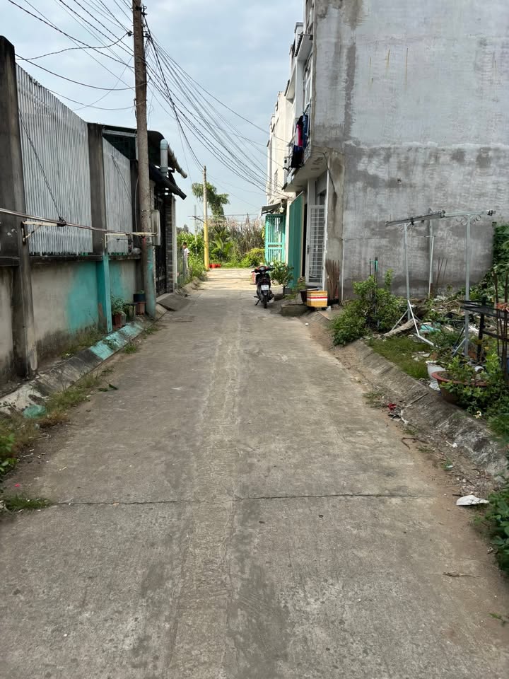 Đất nền Long Hậu - Cần Giuộc 80m² giá 1.62 tỷ - Vị trí đẹp gần TP.HCM!