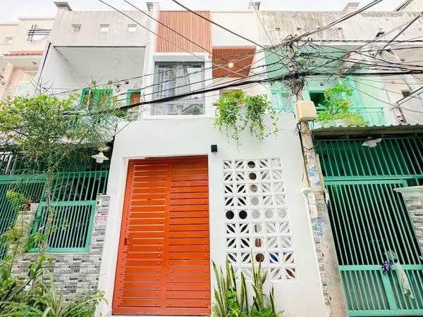 Nhà riêng Quận 7 55m² giá 4 tỷ - Hẻm xe hơi, thuận tiện di chuyển!