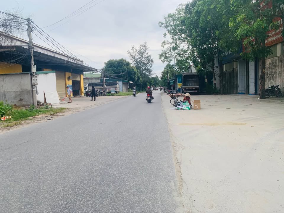 Đất kinh doanh mặt đường Trần Đình San, Vinh Tân 200m² giá 8 tỷ - Cơ hội đầu tư hiếm có!