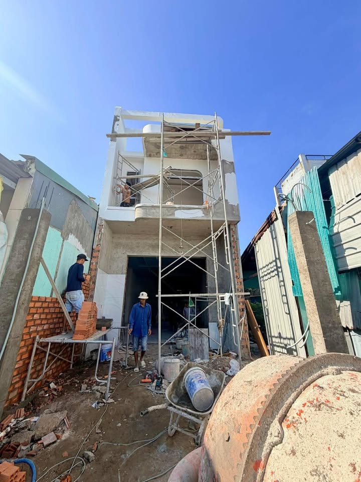 Nhà phố Tân Phong 130m² giá 3.19 tỷ - Thiết kế hiện đại, sẵn sàng ở ngay!