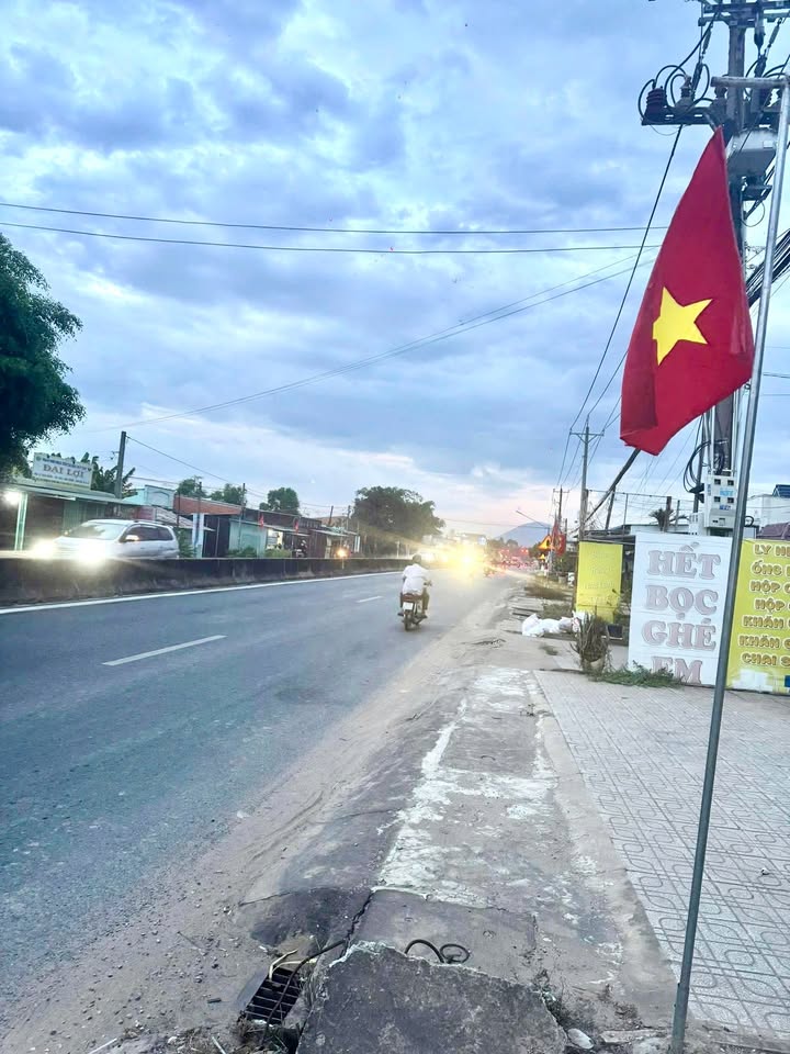 Đất mặt tiền kinh doanh Quốc lộ 22B, Cẩm Giang, 509m² giá 5.28 tỷ - Cơ hội đầu tư tuyệt vời!