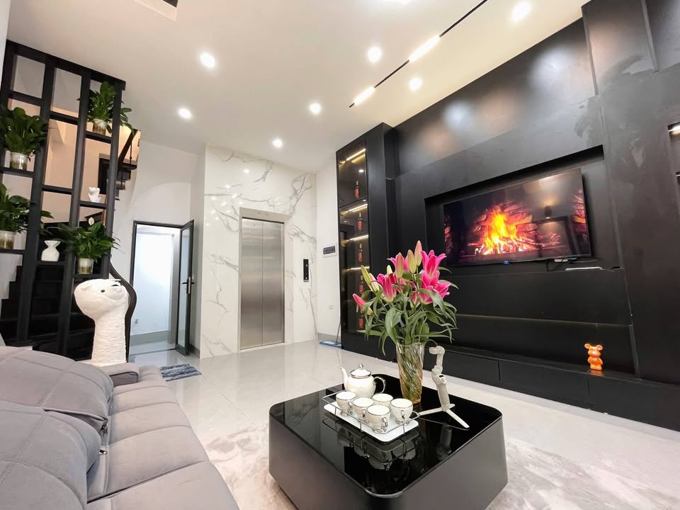 Nhà phố Trương Định, 50m² giá 12 tỷ - Dòng tiền ngay lập tức!