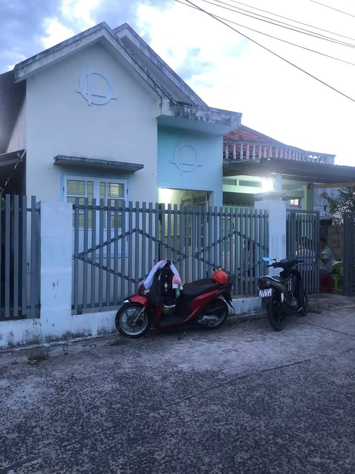 Nhà bán Phú Hoà 185m² giá 1.1 tỷ - Full thổ cư, ngay trung tâm!