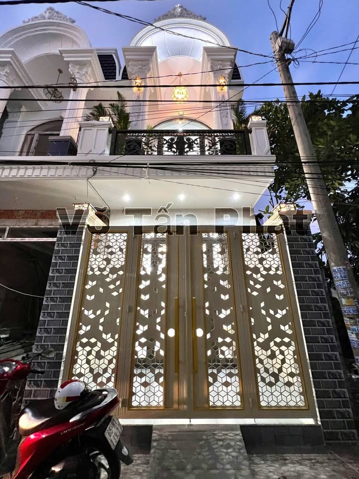 Nhà 1 trệt 1 lầu hẻm 388 Nguyễn Văn Cừ, 138m² giá 3.99 tỷ - Sẵn sàng vào ở!