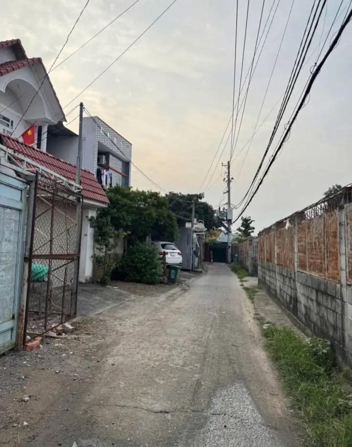 Đất nền 132m² Tân Hiệp Hóc Môn giá 3.2 tỷ - Đường thông xe tải đậu cửa!