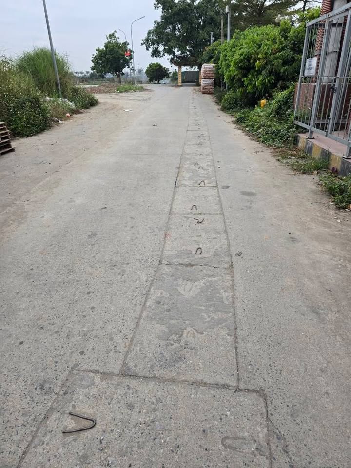 Đất lô góc Song Phương, Hoài Đức 40m² giá 6 tỷ - Kinh doanh thuận lợi!