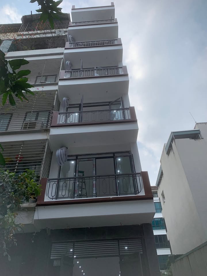 Bán nhà 6 tầng gần Học viện Tài chính, 55m² chỉ 14 tỷ - Sổ đỏ chính chủ!