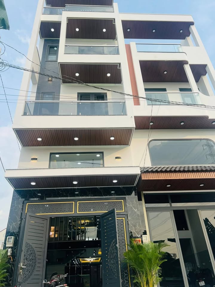 Townhouse Quận 12 - 92m² giá 8.05 tỷ - Thiết kế sang trọng, đầy đủ tiện nghi!