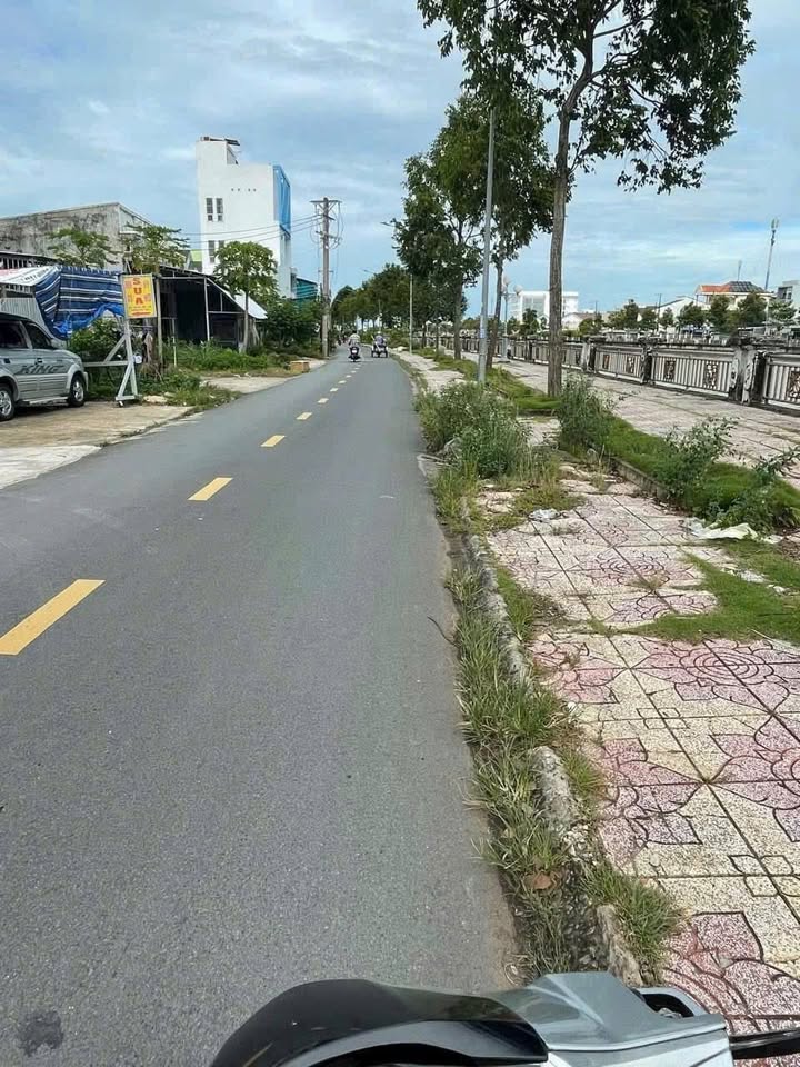 Đất thổ cư 1400m² mặt tiền Phạm Ngọc Thạch, TP Sóc Trăng - Cơ hội đầu tư hiếm có!