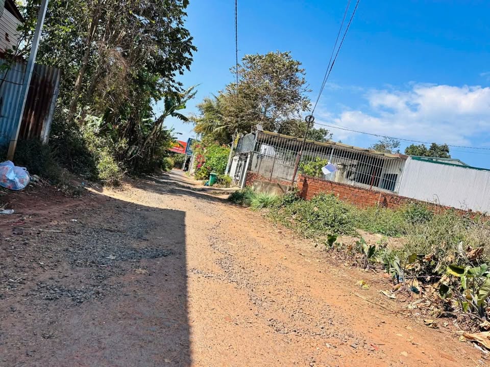 Đất nền thổ cư thôn 6, Buôn Ma Thuột 95m² giá 2.15 tỷ - Đầu tư sinh lời hấp dẫn!