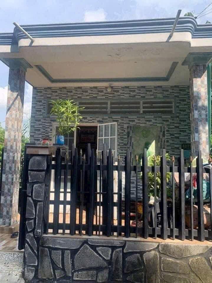 Nhà riêng thị trấn Tân Phú 100m² giá 700 triệu - Gần QL20, tiện ích đầy đủ!