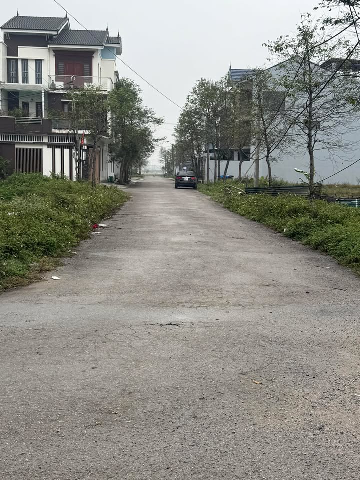 Đất nền khu đô thị Đồng Dâu Hưng Dũng 140m² giá 5 tỷ - Vị trí đẹp, thuận tiện!