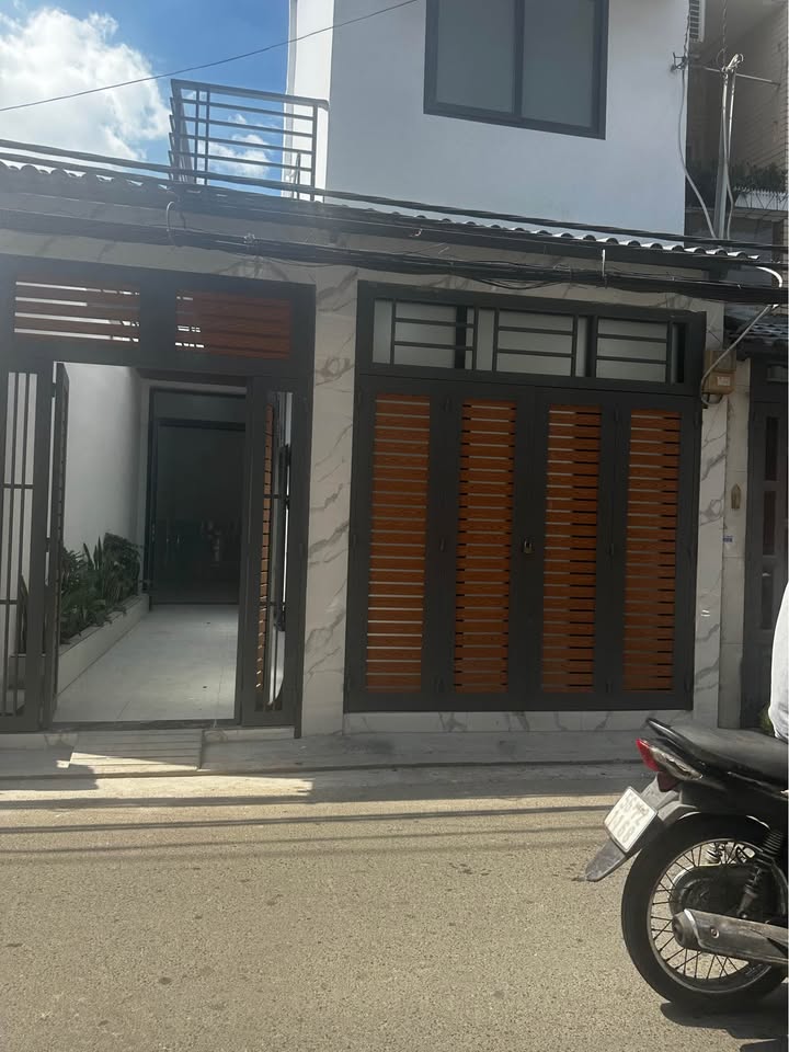 Nhà FrontHouse tại Bình Tân 60m² giá 6 tỷ - Kinh doanh đắc địa!