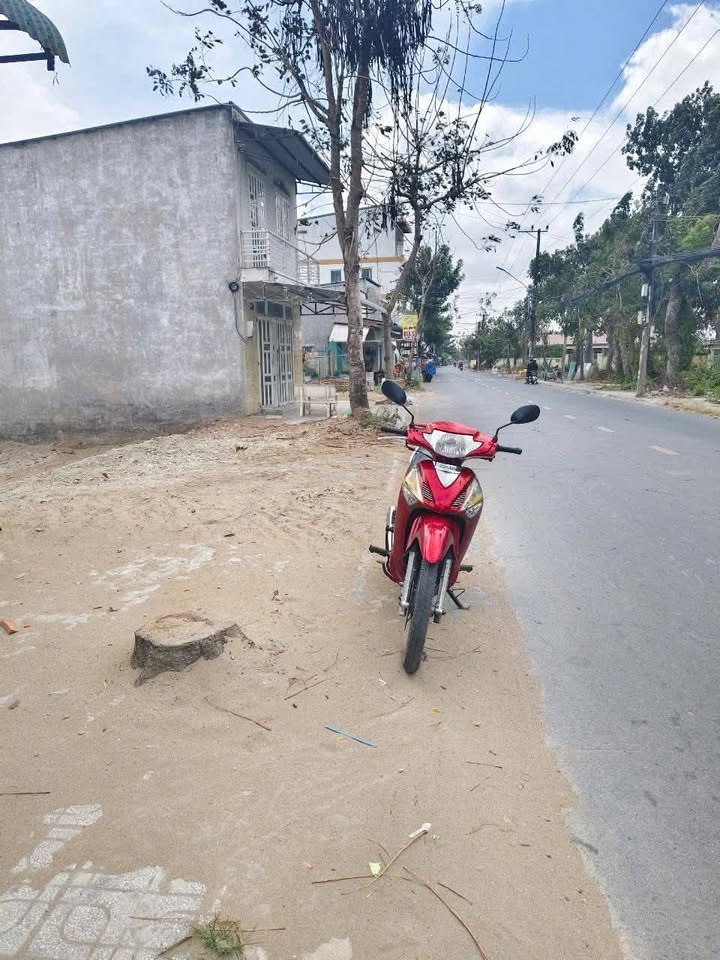 Bán gấp FrontHouse mặt tiền đường 30/4, Phường 3, TP Sóc Trăng, diện tích 144m² - Giá 2.7 tỷ VND