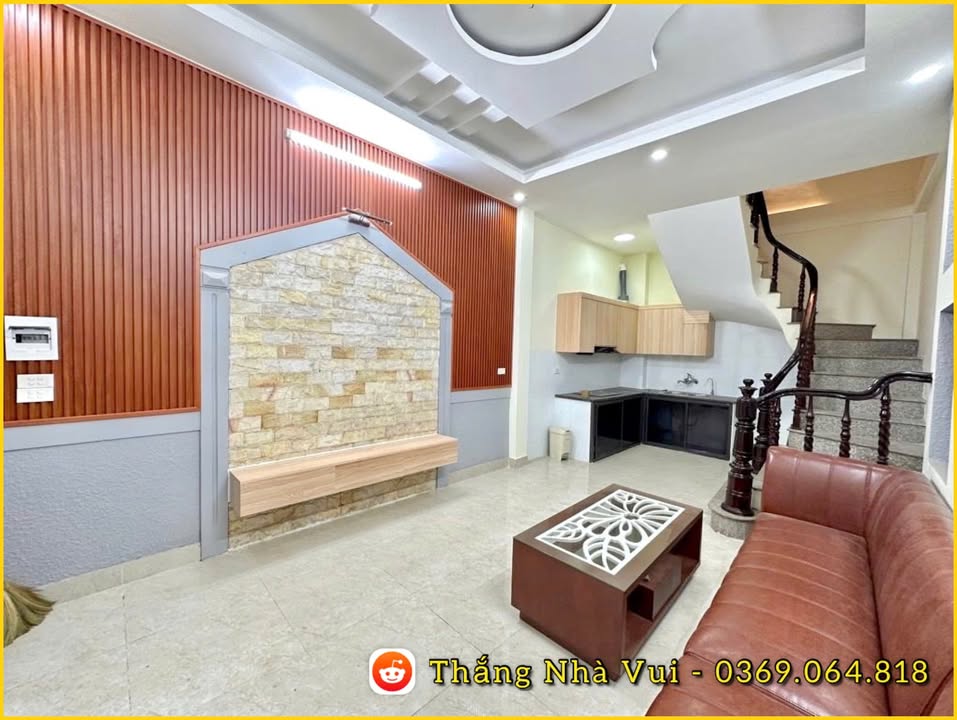 Nhà phố Hoàng Văn Thụ 33m² giá 7 tỷ - Căn góc cực hiếm, 4 tầng sang trọng!