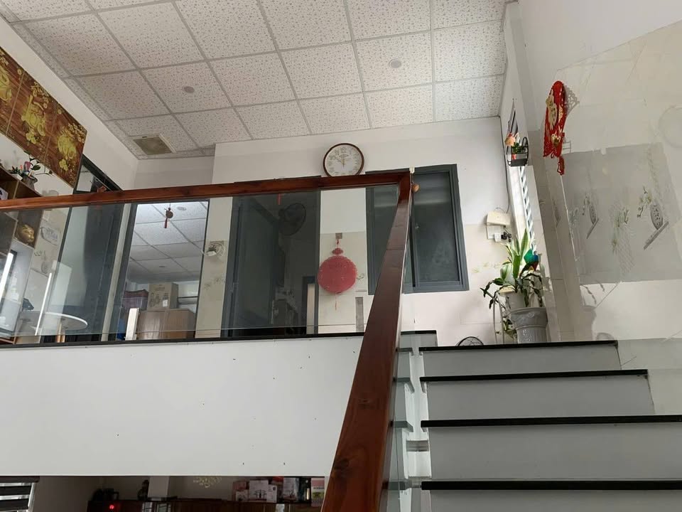 Nhà hẻm 153 Hoàng Văn Thụ, Quận Phú Nhuận 52m² giá 1 tỷ - Đầu tư sinh lời!