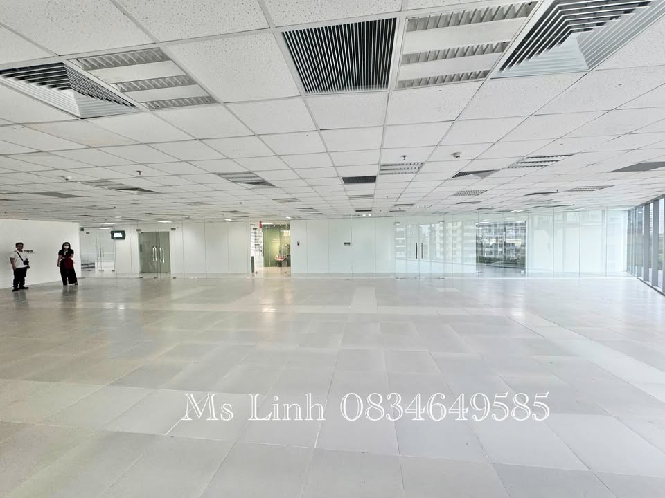 Văn phòng cho thuê tại Dương Đình Nghệ, Cầu Giấy, 150m² - Vào làm việc ngay!