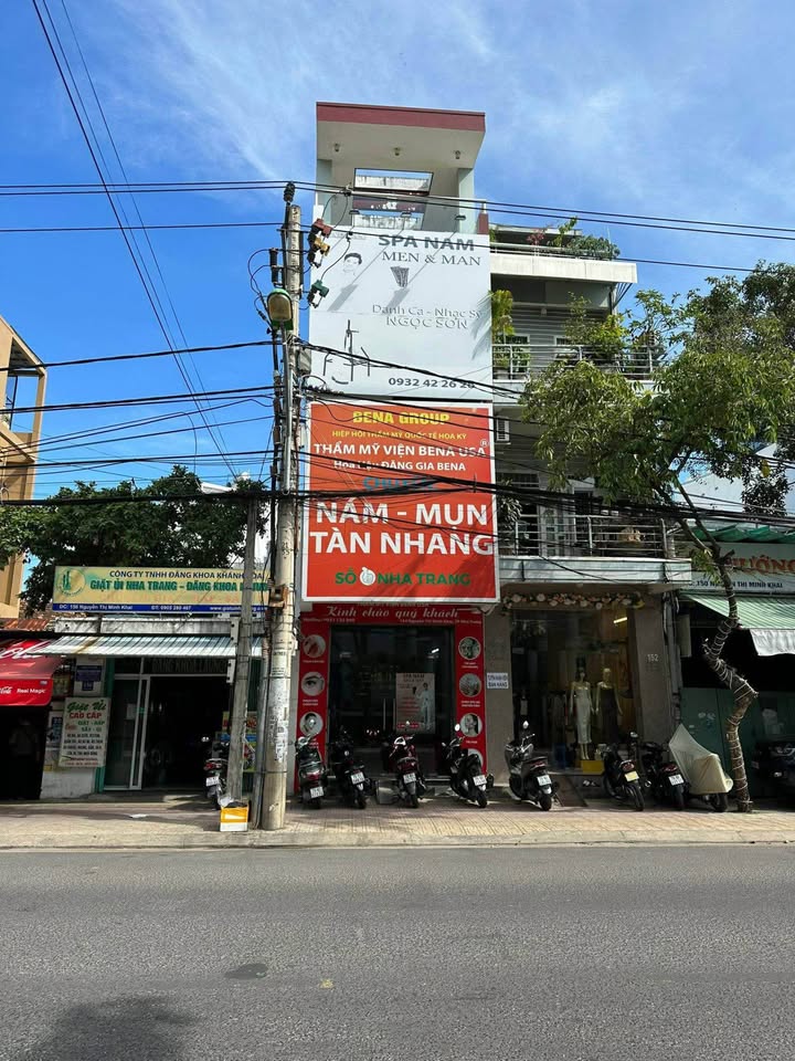Nhà Mặt Tiền Nguyễn Thị Minh Khai 56m² giá 30 triệu - Tiện kinh doanh đa ngành!