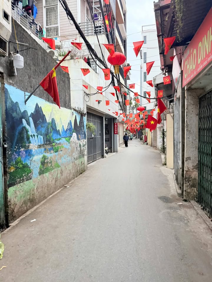 Nhà bán gấp Phường Xuân Đỉnh 40m² giá 9.3 tỷ - Sổ đỏ chính chủ!