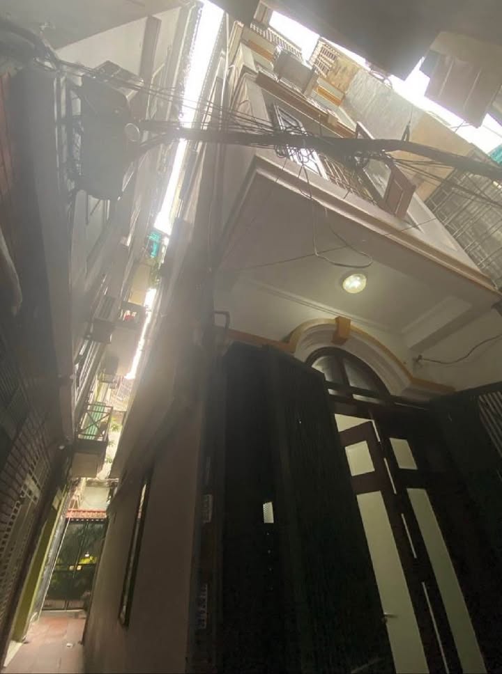 Nhà lô góc 5 tầng Thụy Khuê, 24m² giá 6 tỷ - Vị trí đẹp, giao thông thuận tiện!