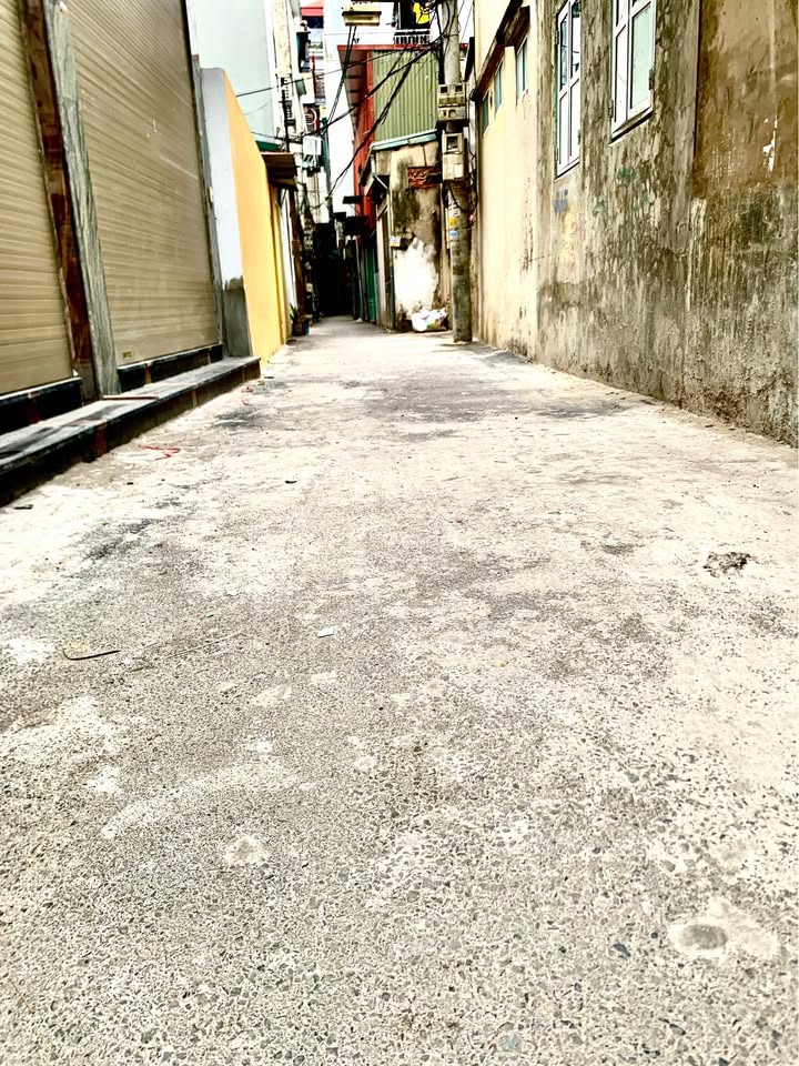 Nhà phố Ngọc Hồi, Thanh Trì 30m² giá 7 tỷ - Thiết kế hiện đại, sổ đỏ chính chủ!