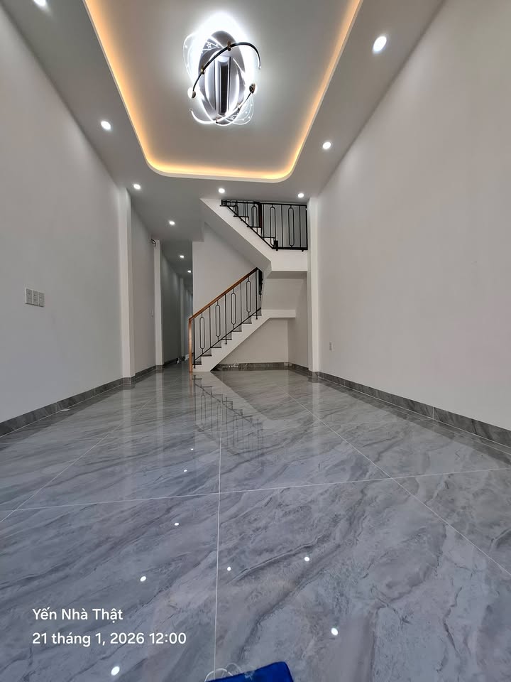 Nhà 2 tầng Hóc Môn 70m² giá 4 tỷ - Xây mới, đón Tết ngay!