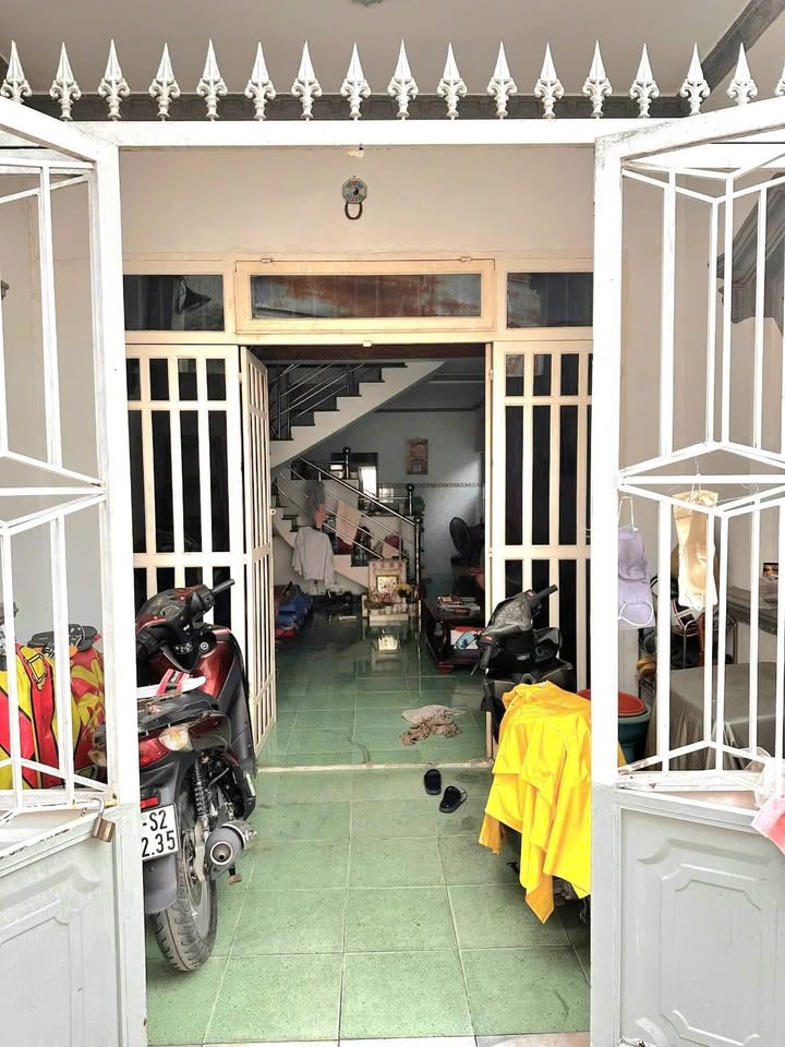 Nhà 2 tầng Phường Hiệp Bình Chánh 56m² giá 2.5 tỷ - Vị trí an ninh, gần Gigamal!