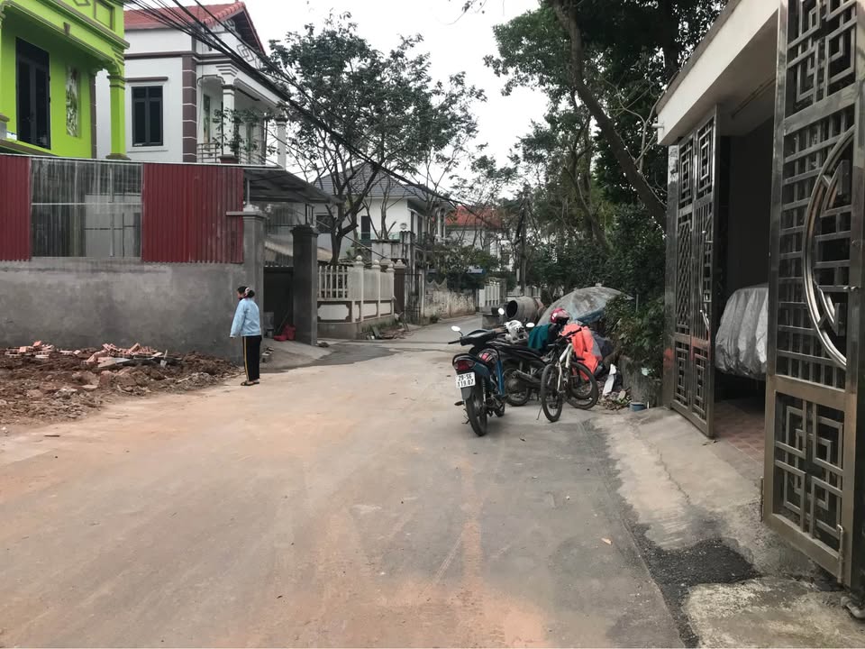 Đất thổ cư 245m² tại Thị trấn Tân Phú, Huyện Tân Sơn, Phú Thọ - Giá 3.92 tỷ - Cơ hội đầu tư tuyệt vời!