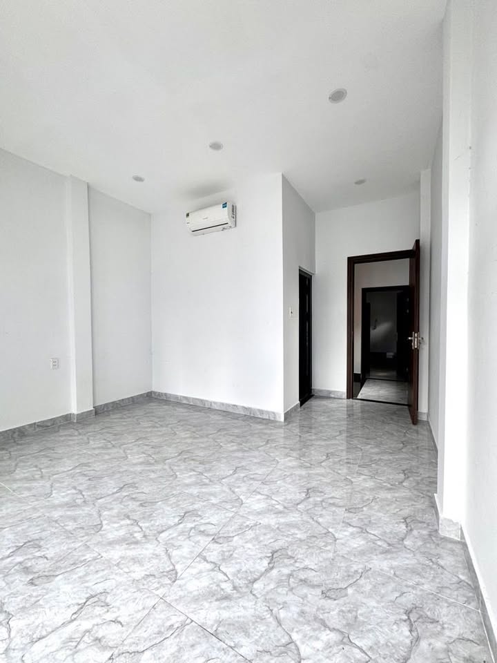 Nhà 2 tầng Tân Bình 52m² giá 5 tỷ - Sẵn sàng vào ở ngay!