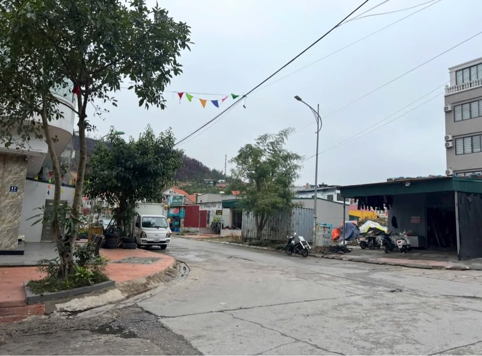 Đất tái định cư Ao Sen Khu 7 Cái Dăm Bãi Cháy 95m² giá 5 tỷ - Kinh doanh thuận lợi!