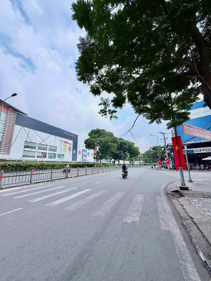 FrontHouse 3 tầng mặt tiền Đường 3, Tân Phú 80m² giá 8 tỷ - Đầu tư sinh lời ngay!