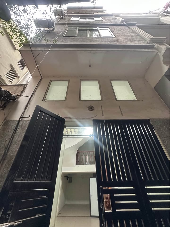 Nhà phố Phùng Hưng, Quận Hoàn Kiếm 37m² giá 10 tỷ - Đầu tư sinh lời ngay!