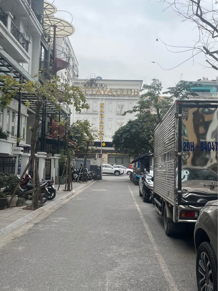 FrontHouse Ba Đình 110m² giá thỏa thuận - Cơ hội hiếm có!