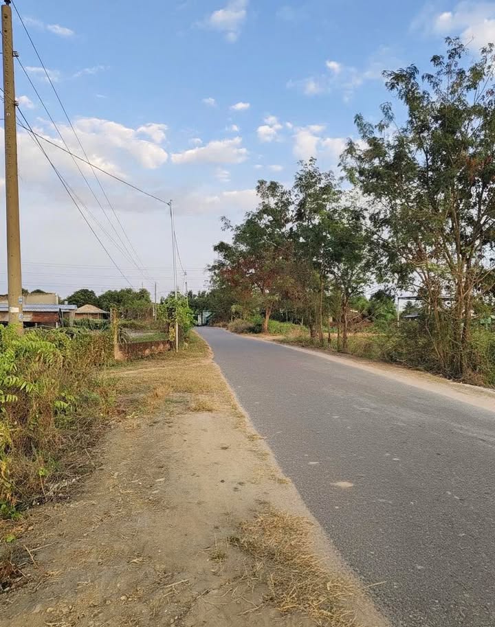 Đất thổ cư Hàm Chính 100m² giá 380 triệu - Đầu tư sinh lời hấp dẫn!