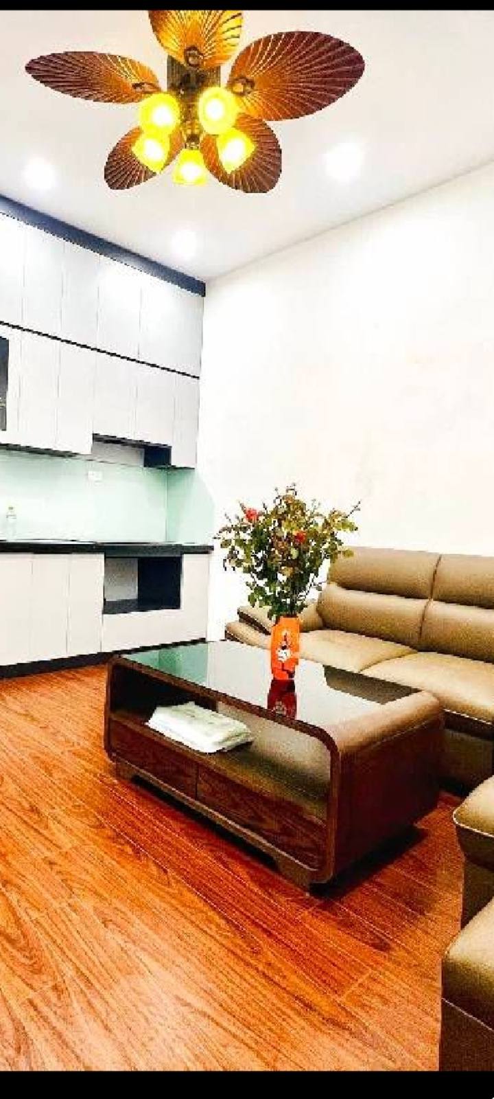 Căn hộ Royal City Nguyễn Trãi 60m² giá 3 tỷ - Thiết kế hiện đại, full nội thất!