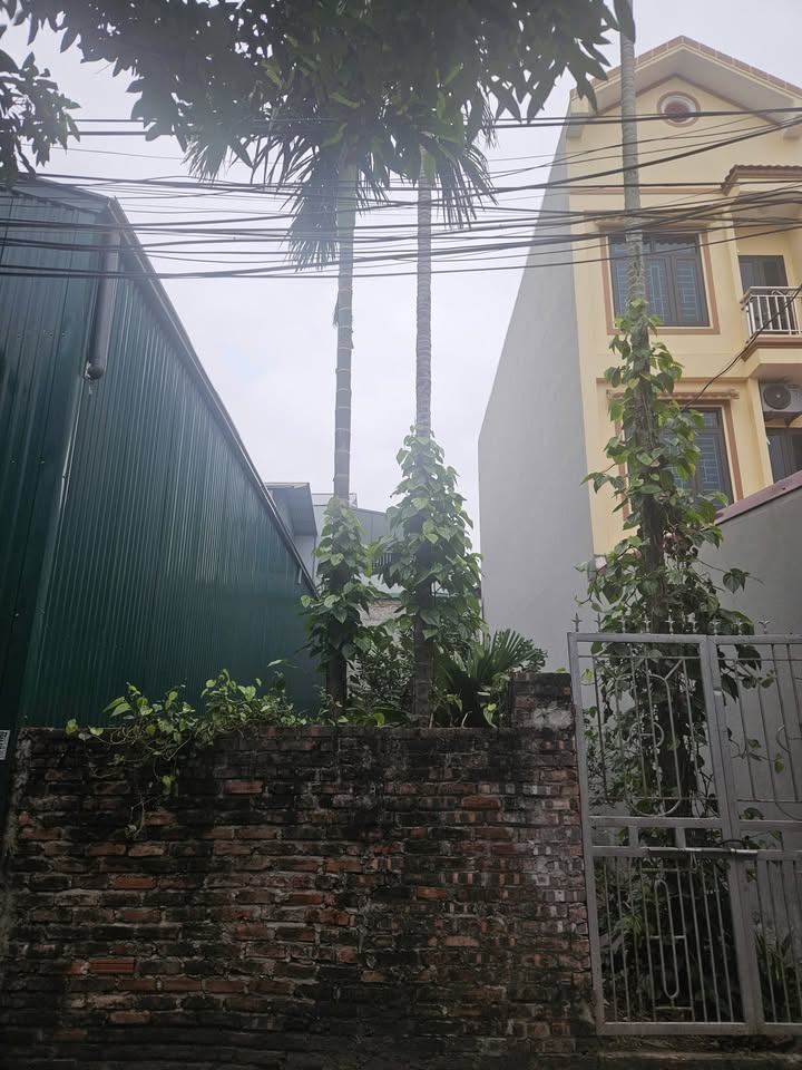 Đất Cự Khối Long Biên 97m² giá 14.8 tỷ - Lô hiếm ô tô tránh!