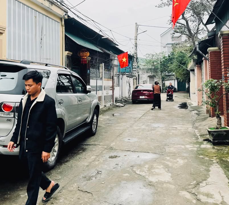 Nhà 2 Tầng Bến Thủy 138m² giá 5.79 tỷ - Gần trung tâm, tiện kinh doanh!