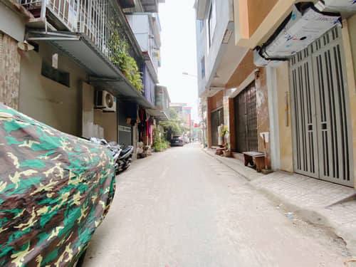 Nhà phố Minh Khai, Hai Bà Trưng 73m² giá 18.8 tỷ - Ô tô tránh, thang máy hiện đại!