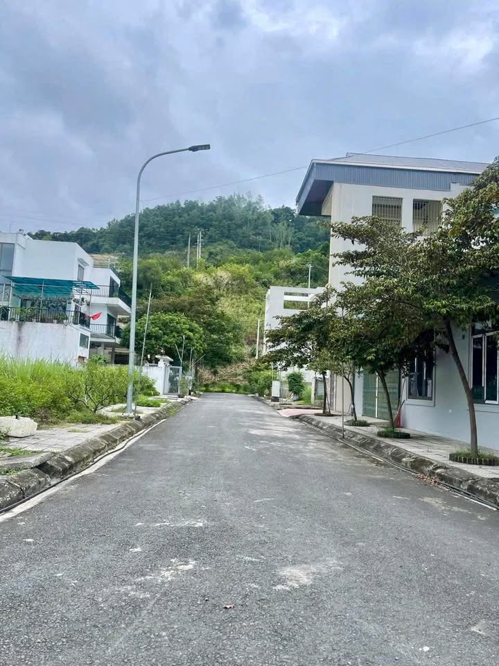 Đất nền KĐT Đầm Cống Tranh, Phú Thọ 90m² - Tiềm năng tăng trưởng cao!