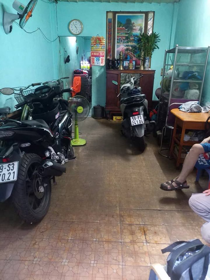 Nhà riêng Tân Bình 58m² giá 8 tỷ - Hẻm xe hơi đỗ cửa!