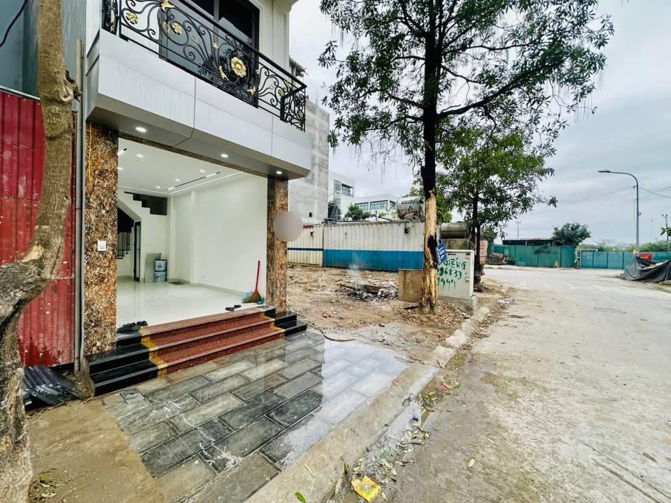 Nhà mặt phố Nhổn 45m² giá thỏa thuận - Kinh doanh sầm uất, ô tô tránh