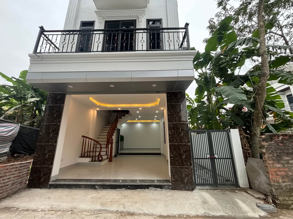 Nhà 4 tầng tại Xã Tiên Phương, Huyện Chương Mỹ, 200m² giá 6 tỷ - Chính chủ bán gấp!